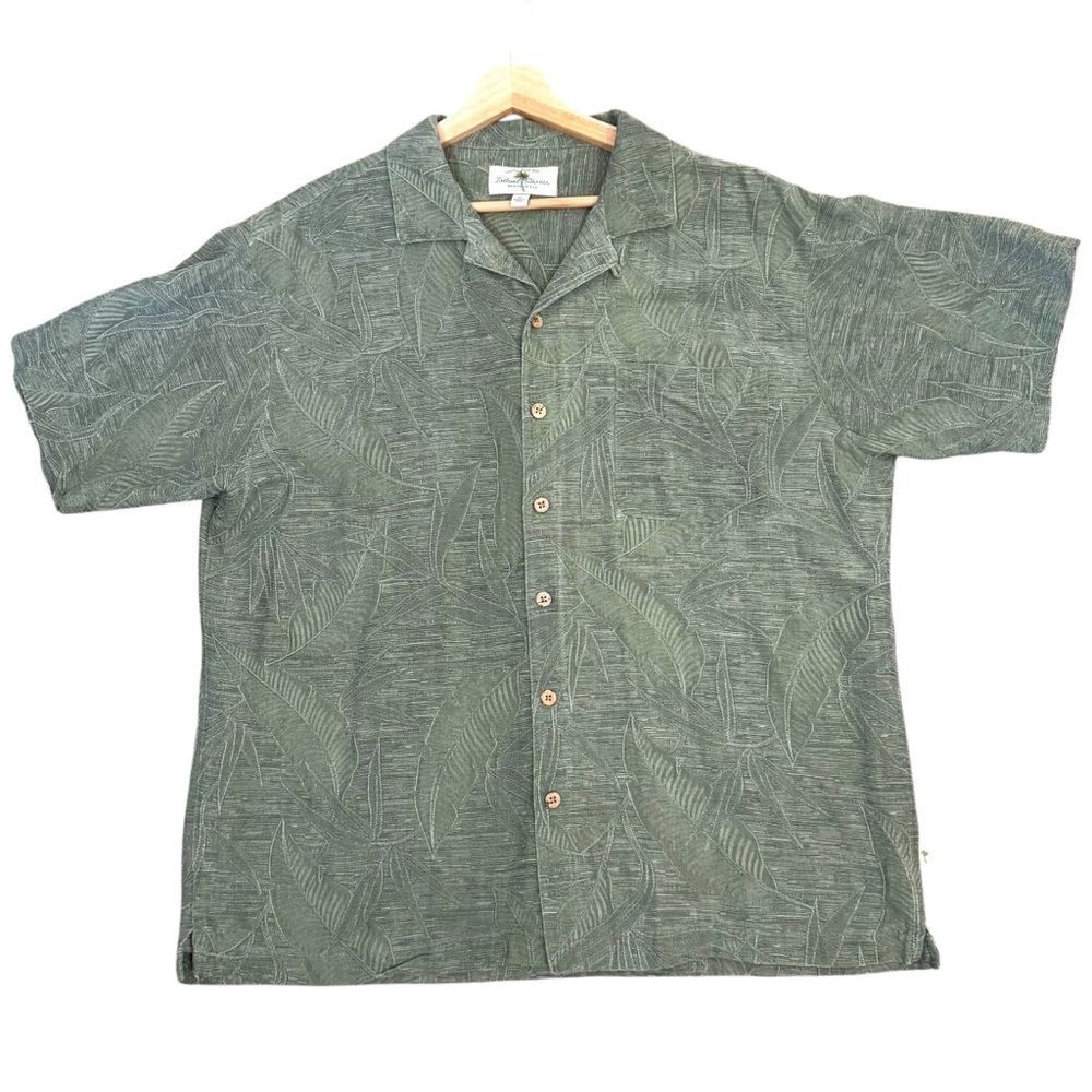 Island Shores Silk Button-up Short Sleeved Top Green Men's Size XL Textured Leaf